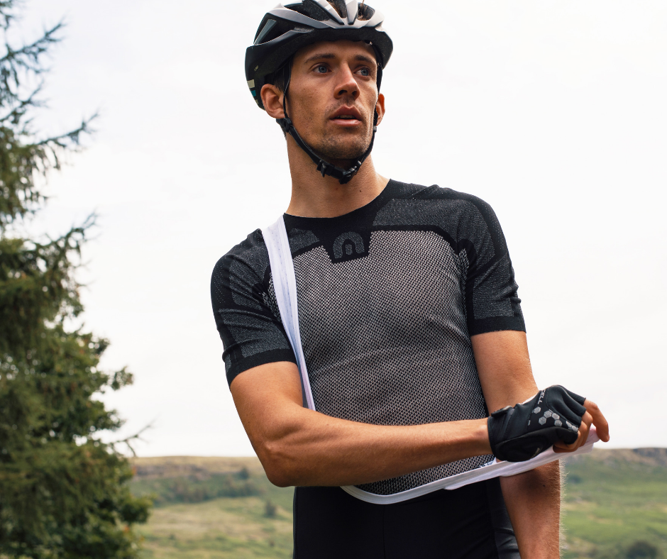 Short sleeve base clearance layer cycling